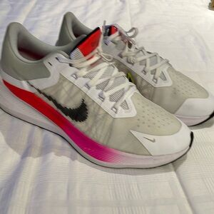 Nike Zoom Winflo 8 White/Black-Bright Crimson UNISEX Mens Size 12